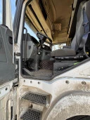 Седельный тягач для буксировки полуприцепов SHACMAN SX42584V324, 2023, Идентификационный номер: LZGJL4V4XPX078682, принадлежащий Продавцу на праве собственности, что подтверждается Договором купли-продажи № ОВ/Ф-333232-03-01-С-01 от 17.10.2023 г.